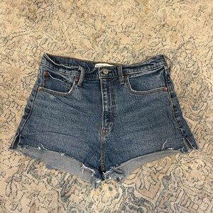 Abercrombie High Rise Mom Short